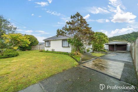 Photo of property in 33 Donnelley Drive, Wainuiomata, Lower Hutt, 5014