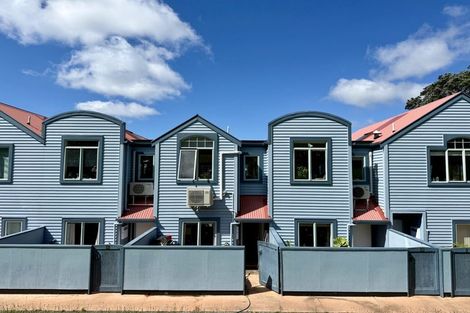 Photo of property in 93a Kelburn Parade, Kelburn, Wellington, 6012