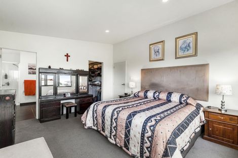 Photo of property in 3/71 Pupuke Road, Northcote, Auckland, 0627