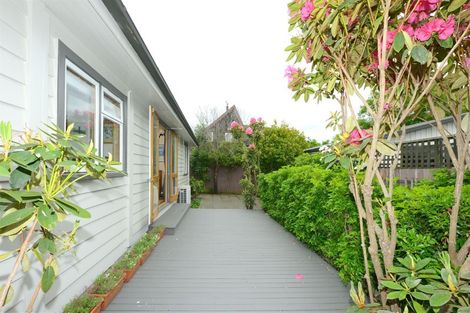 Photo of property in 2/47a Ashgrove Terrace, Somerfield, Christchurch, 8024