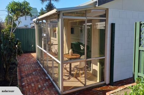 Photo of property in 2/12 Gibbon Street, Sydenham, Christchurch, 8023