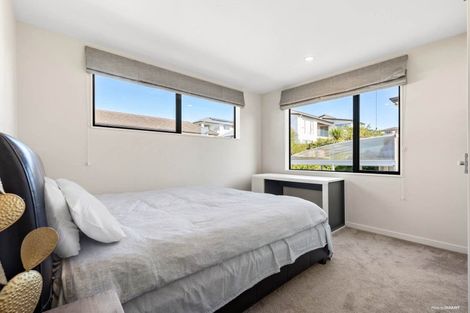 Photo of property in 13 Caldera Drive, Long Bay, Auckland, 0630