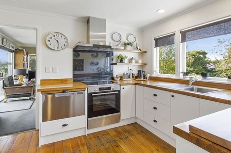 Photo of property in 12 Parsonage Road, Waimate, 7924