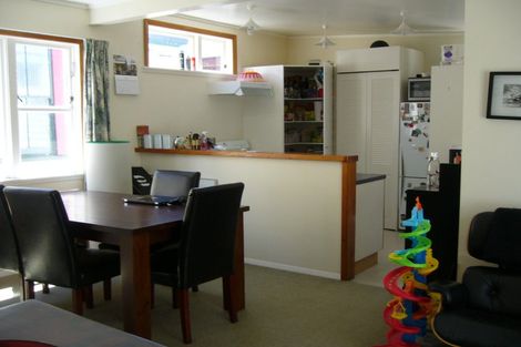 Photo of property in 49 Mckinley Crescent, Brooklyn, Wellington, 6021