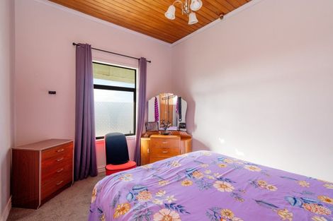 Photo of property in 6 Ocean Beach Road, Bluff, 9814