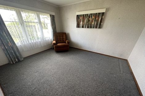 Photo of property in 88 Seymour Road, Sunnyvale, Auckland, 0612