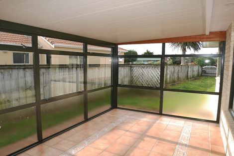 Photo of property in 15a Watson Drive, Paraparaumu Beach, Paraparaumu, 5032