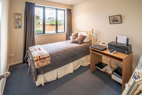 Photo of property in 2 Village Lane, Halswell, Christchurch, 8025