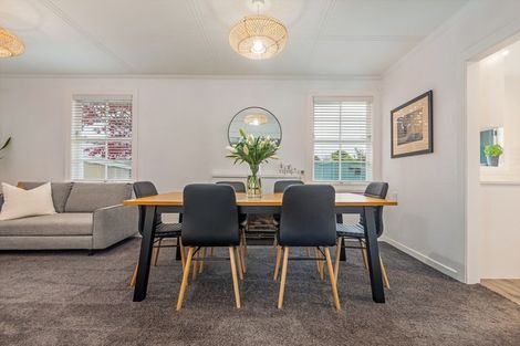 Photo of property in 10 Paterson Street, Pahiatua, 4910