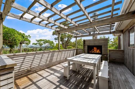 Photo of property in 4186 Kaipara Coast Highway, Tauhoa, Warkworth, 0984