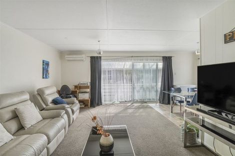 Photo of property in 321a Wellington Road, Wainuiomata, Lower Hutt, 5014