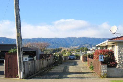 Photo of property in 1/36 Te Rauparaha Street, Otaki, 5512