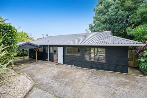Photo of property in 2/15 Pemberton Avenue, Bayview, Auckland, 0629