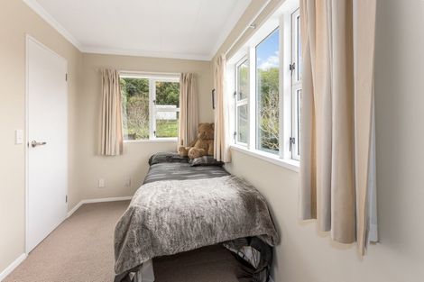 Photo of property in 351 Main Road, Tawa, Wellington, 5028