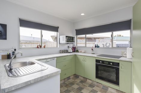 Photo of property in 12a Hurley Place, Awapuni, Palmerston North, 4412