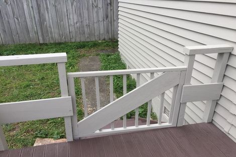 Photo of property in 8 Winifred Avenue, Bayview, Auckland, 0629