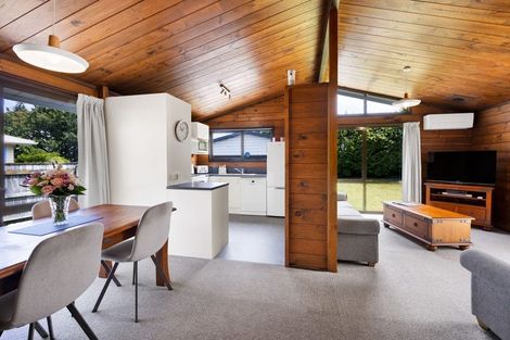 Photo of property in 23 Rospeath Crescent, Spotswood, New Plymouth, 4310