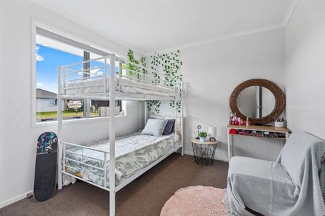 Photo of property in 8 Naeo Close, Papamoa Beach, Papamoa, 3118