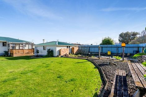 Photo of property in 44 Reid Avenue, Hawera, 4610