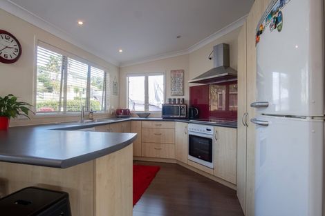 Photo of property in 5 Coralsea Way, Arkles Bay, Whangaparaoa, 0932