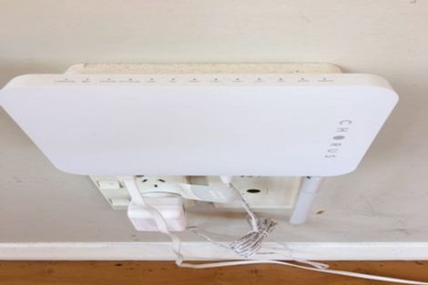 Photo of property in 23 Clairville Crescent, Wai O Taiki Bay, Auckland, 1072