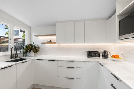 Photo of property in 112 Knowles Street, St Albans, Christchurch, 8052