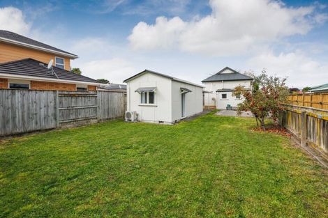 Photo of property in 305 Featherston Street, Palmerston North, 4410
