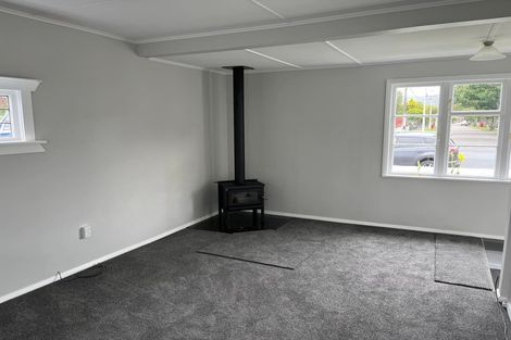 Photo of property in 102 Gibbons Street, Ebdentown, Upper Hutt, 5018