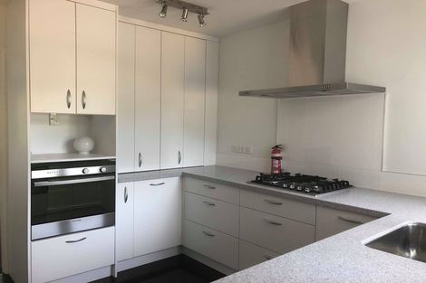 Photo of property in 2/9 College Road, Northcote, Auckland, 0627