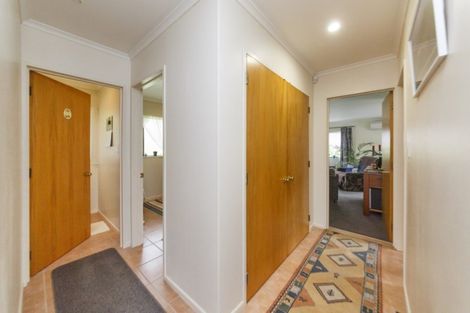 Photo of property in 14 Fraser Court, Roslyn, Palmerston North, 4414