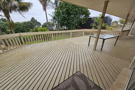Photo of property in 18a Carnoustie Drive, Wattle Downs, Auckland, 2103