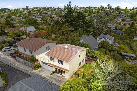 Photo of property in 2/14 Ceramco Place, Torbay, Auckland, 0630