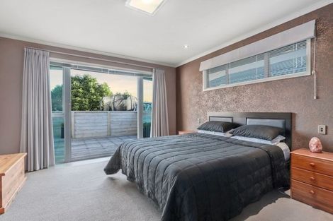 Photo of property in 1 Woodridge Drive, Stanmore Bay, Whangaparaoa, 0932