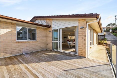 Photo of property in 19b Te Atatu Road, Te Atatu South, Auckland, 0610