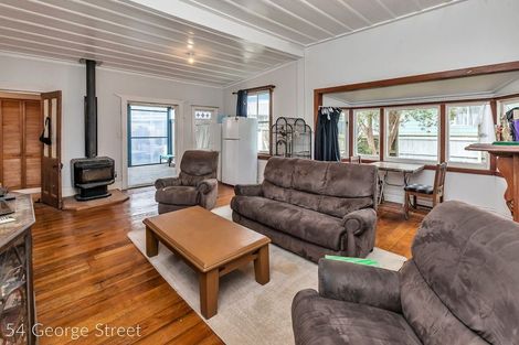 Photo of property in 54 George Street, Hikurangi, 0114