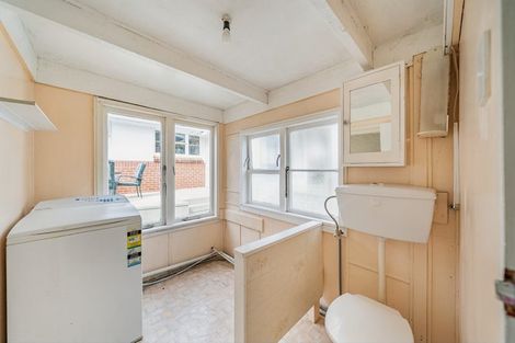 Photo of property in 6 Hall Grove, Ebdentown, Upper Hutt, 5018