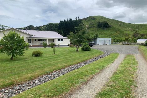 Photo of property in 709 Weber Road, Waitahora, Dannevirke, 4971