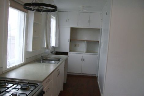 Photo of property in 2/12 Hinekohu Street, New Lynn, Auckland, 0600