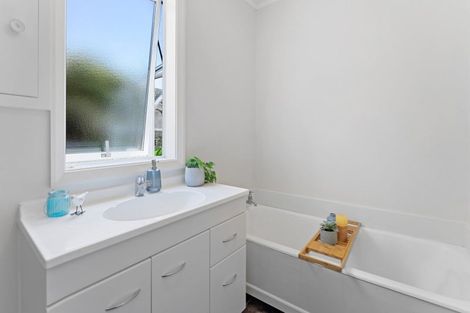 Photo of property in 3 Koromiko Street, Otaki Beach, Otaki, 5512