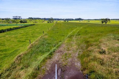 Photo of property in 132 Henwood Road, Paraite, New Plymouth, 4372