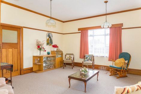 Photo of property in 40 Barraud Street, Dannevirke, 4930