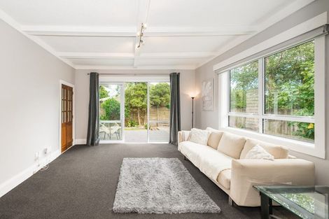 Photo of property in 65 Elizabeth Street, Waikanae, 5036