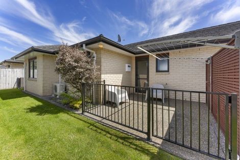 Photo of property in 15 Ian Peter Way, Otaki, 5512