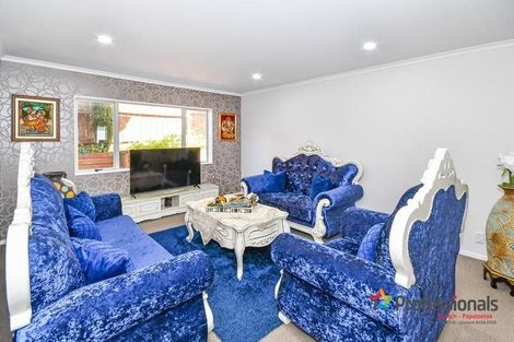 Photo of property in 38 Seresin Crescent, Flat Bush, Auckland, 2016