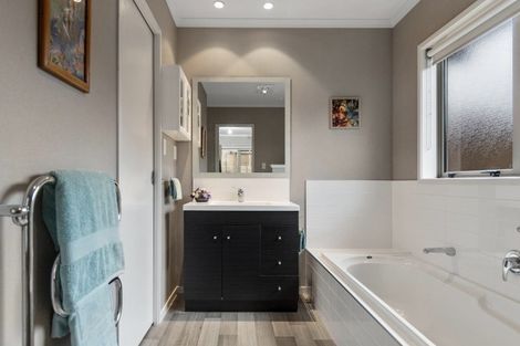 Photo of property in 40 Havenbrook Way, Pyes Pa, Tauranga, 3112