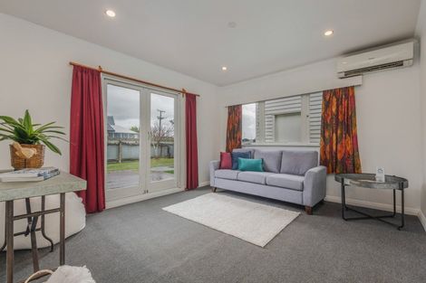 Photo of property in 16 Seaforth Avenue, Milson, Palmerston North, 4414