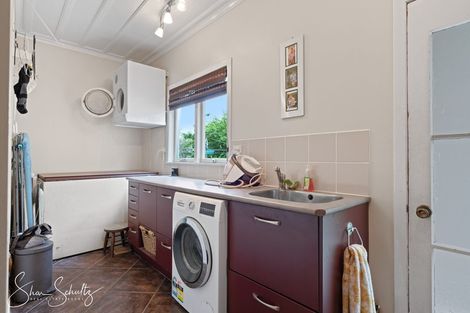 Photo of property in 31 Franklin Road, Paparoa, 0571