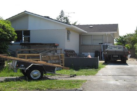 Photo of property in 23 Dunstall Place, Mangere Bridge, Auckland, 2022