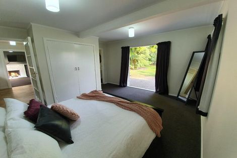 Photo of property in 100 Saint Andrews Road, Havelock North, 4130