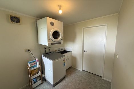 Photo of property in 3 Huntleigh Park Way, Ngaio, Wellington, 6035